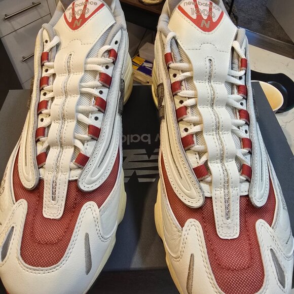 Men’s New Balance 1000 “Sea Salt” Astro Dust Size 10 White Red (M1000CB) NEW - Picture 4 of 9